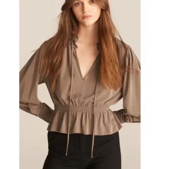 Top En Jersey Taupe – Taille S, Parfait Pour Un Look Casual